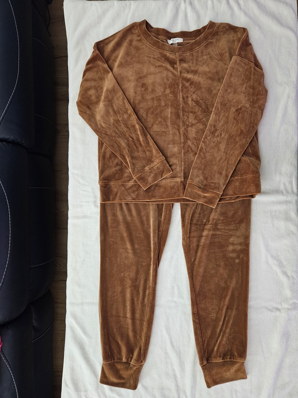 Cable & Gauge Studio Velour Loungewear Set Cognac Brown Top Joggers Small Flaw